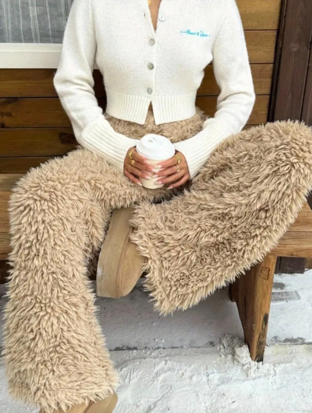 Pantalon Large en Fausse Fourrure "Cosy Cloud" – Beige Sable